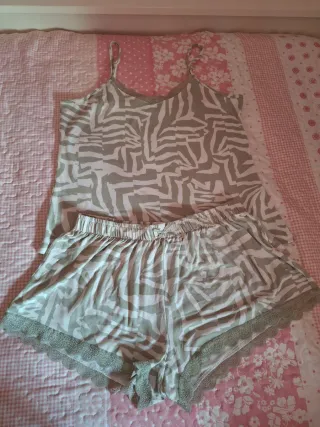 Pijama Verano Verde y Blanco