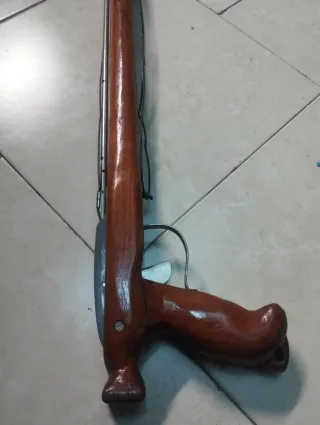 Fusil pesca sub madera artesanal