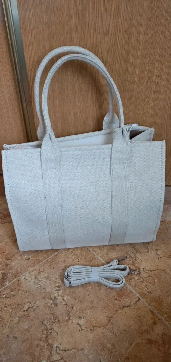 Bolso grande beige nuevo