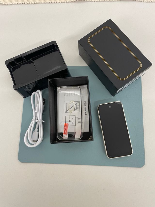 Mini smartphone XS19pro 3,88” Android 12 RAM 4GB