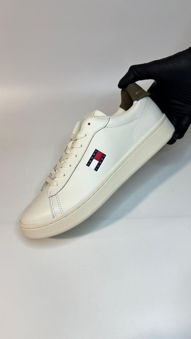 Tommy Jeans Archive 98 White/Brown - Size 43