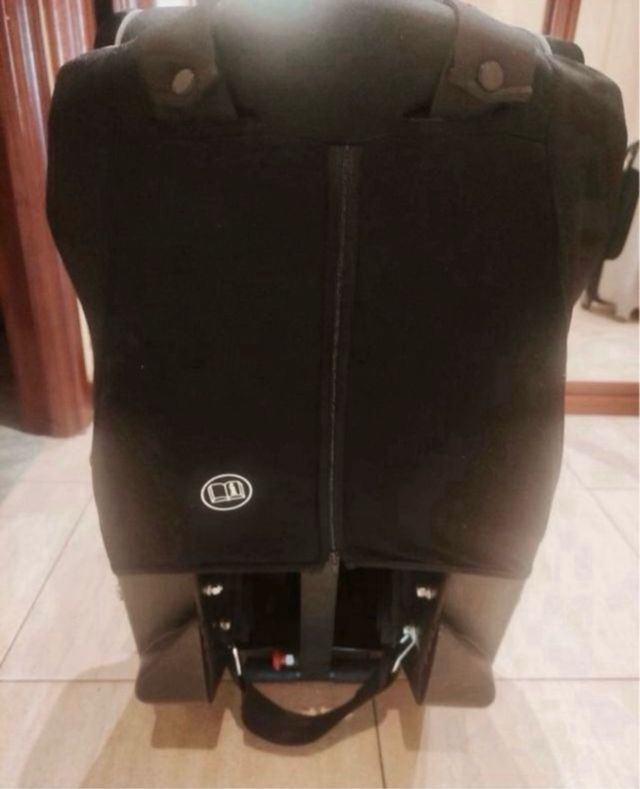 Silla coche bebé UNO contramarcha