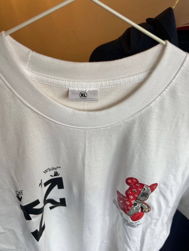 Camiseta Off-White XL Estampada Oso