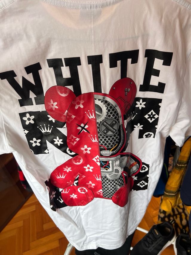 Camiseta Off-White XL Estampada Oso