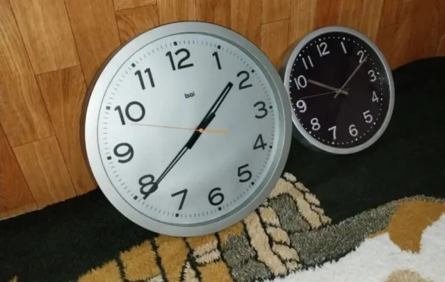 2 Relojes de Pared Grandes