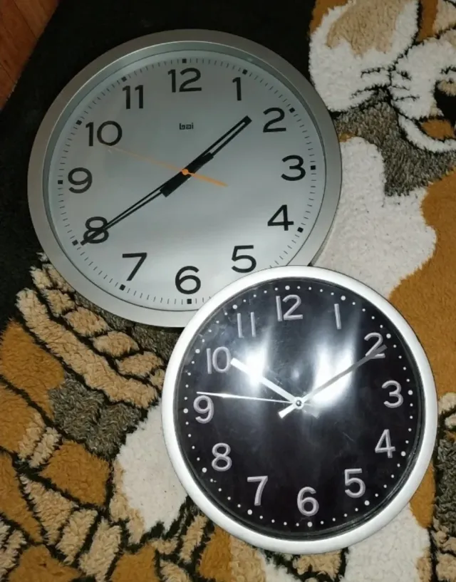 2 Relojes de Pared Grandes