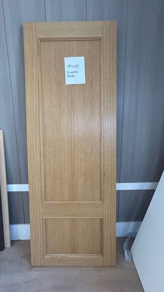 Puerta de roble 189x69