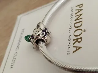 Charm La Sirenita Ariel de Disney