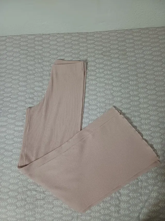 Pantalón rosa palo holgado