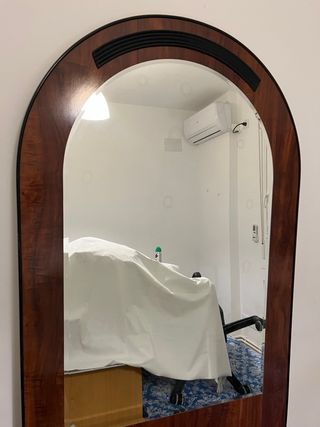 Specchio a figura intera in legno