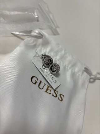 Pendientes Guess Plateados