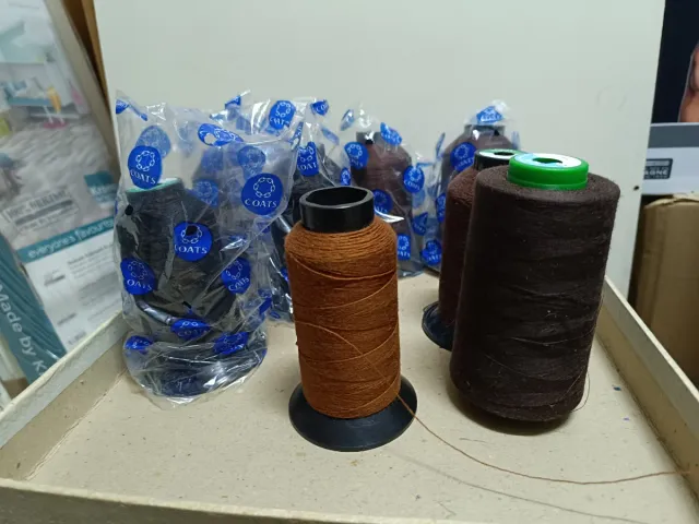 10 Conos de Hilo para Coser Coats