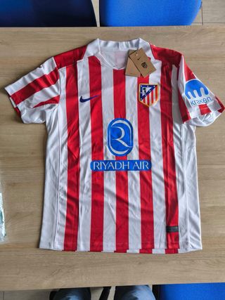 Atlético de Madrid 25-26 Versión Player Barrios N8