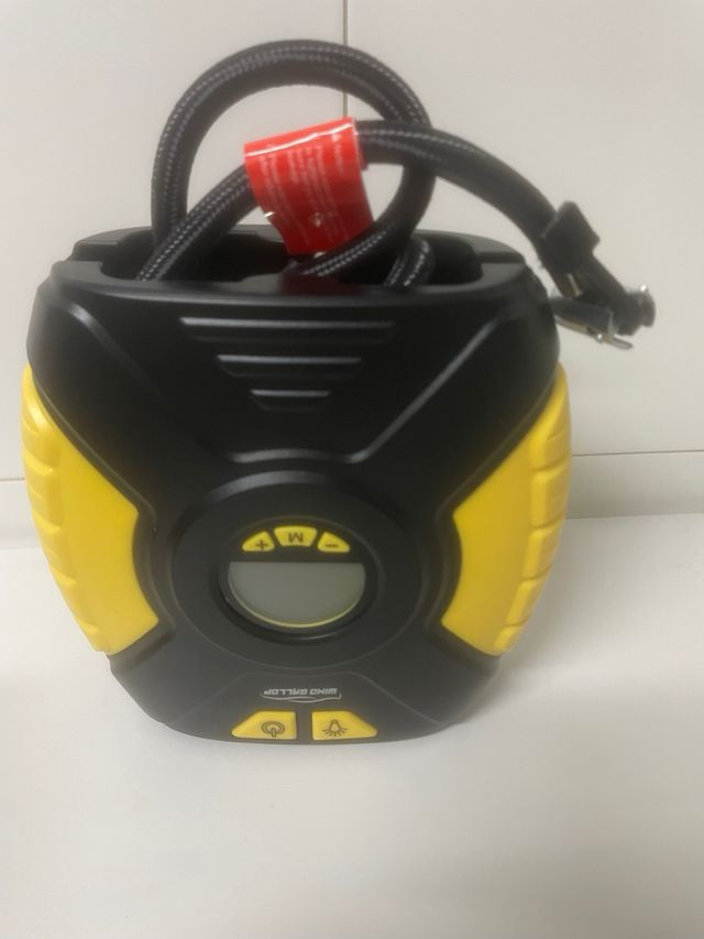 Compresor Aire Inflador Ruedas Coche Portátil.