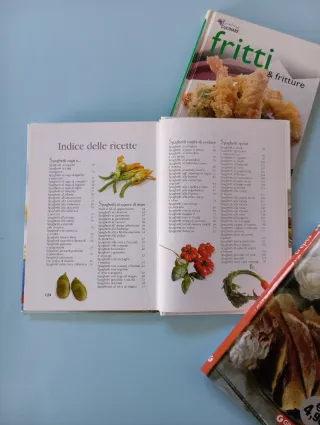 n.3 libri di ricette Spaghetti, Crêpes e Fritti