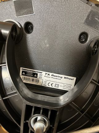 Volante Thrustmaster TX Leather Edition