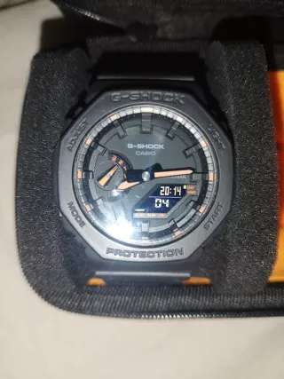 G-SHOCK GA2100 Negro Naranja