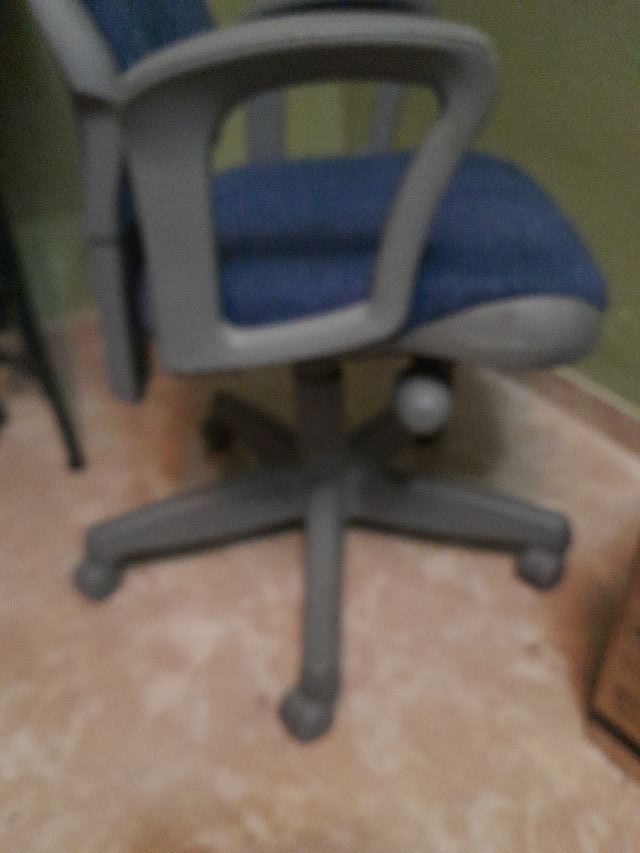 Silla de oficina ergonómica  prácticamente nueva