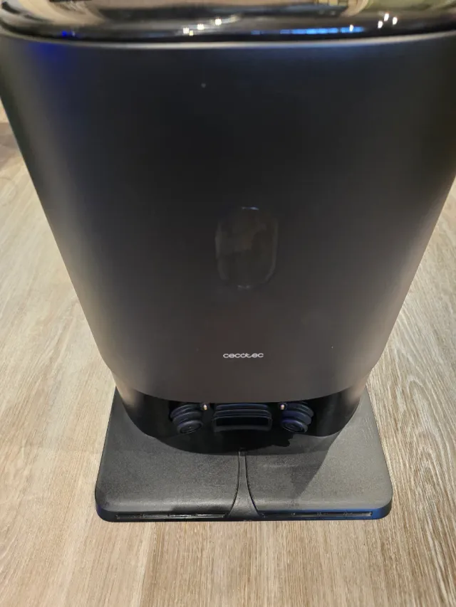 Base autovaciado Conga 12090 Cecotec