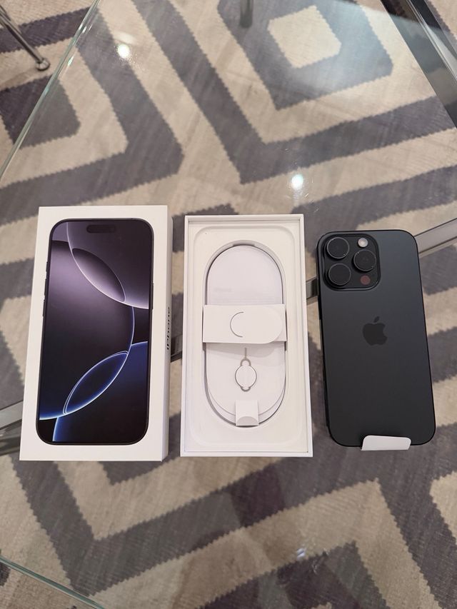 iPhone 16 Pro 256GB Titanio Nero