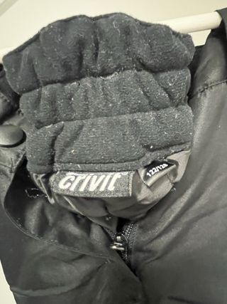 Conjunto nieve: pantalón y polar negro 122-128 cm