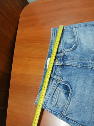 Pantalón vaquero Zara mujer flare