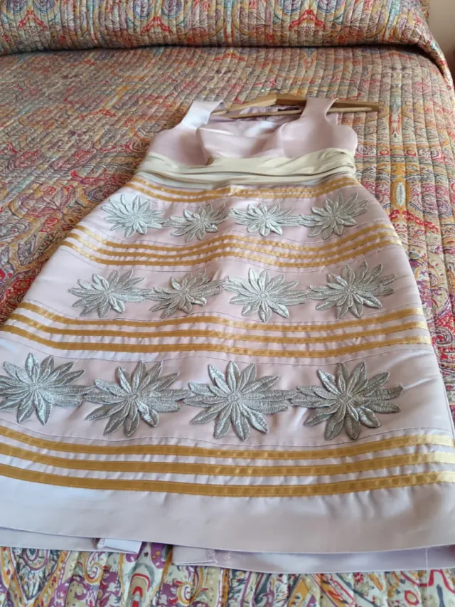 Traje de madrina talla 42