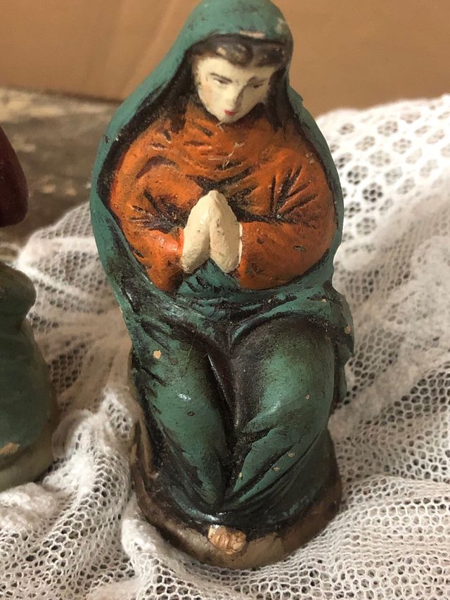 Virgenes de Belén antiguas  de barro 2 x 15