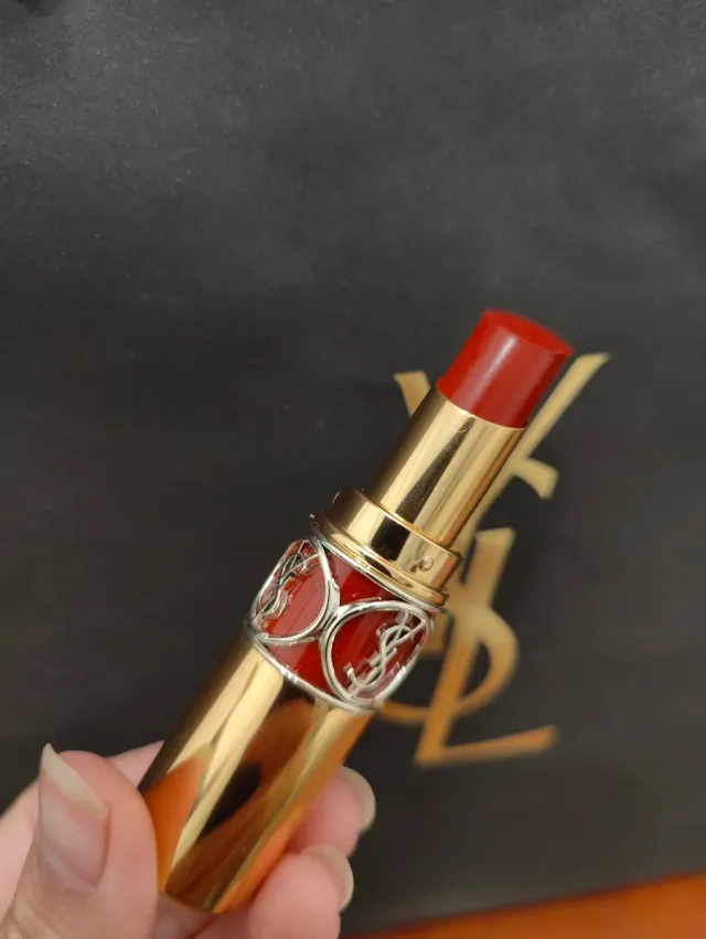 Labial YSL Rouge Volupté Shine