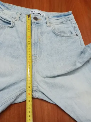 Pantalón vaquero Zara mujer azul claro