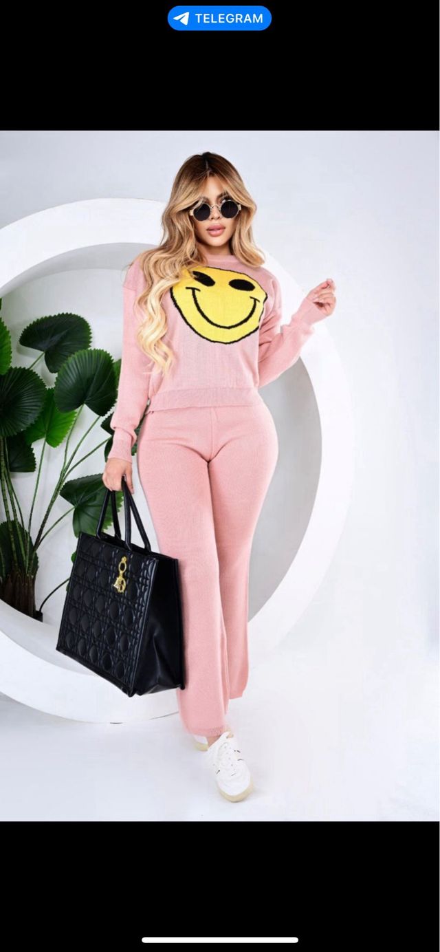 Conjunto de dama rosa