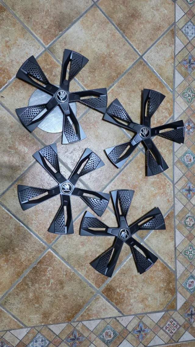 Tapacubos Skoda 17 Originales