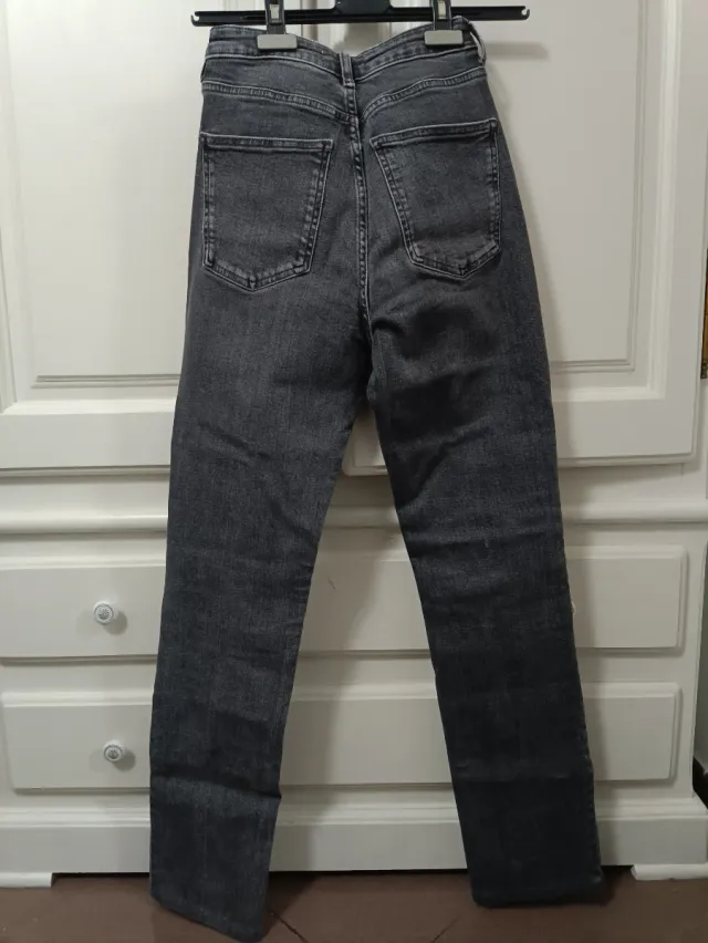 Pantalones Zara grises