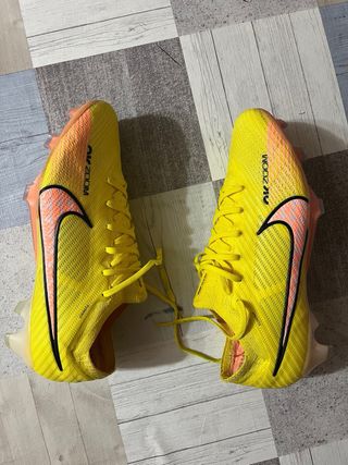 Botas de fútbol Nike Amarillas