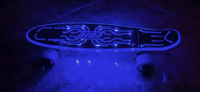 Monopatín HIPE NEON LED