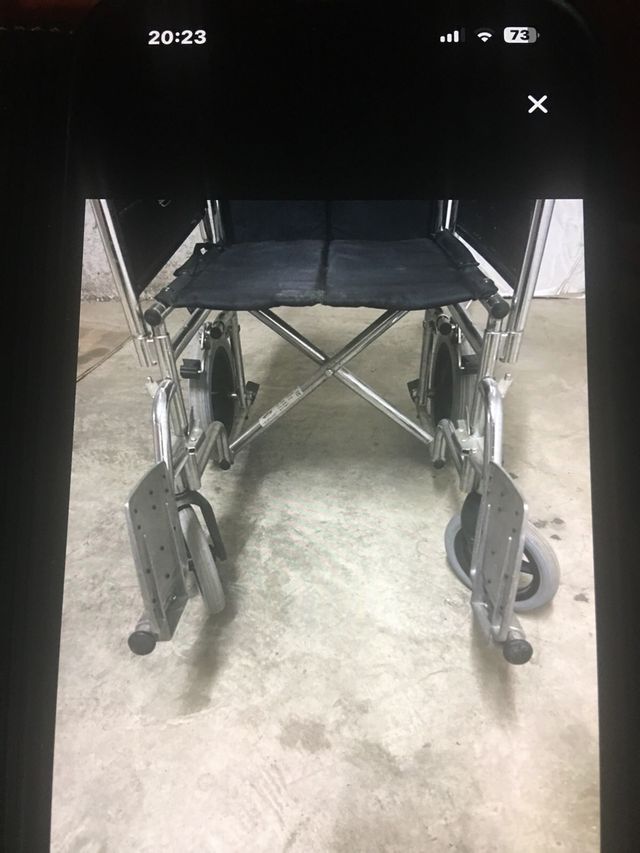 Cadeira de rodas dobrável