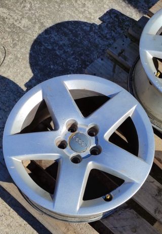 Llantas Audi. 15 pulgadas