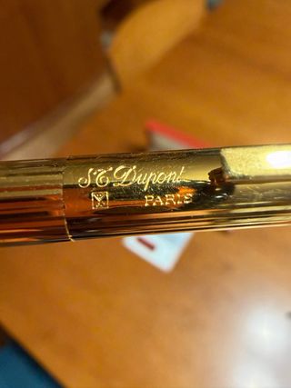 Bolígrafo S.T. Dupont Classique 045071N Dorado