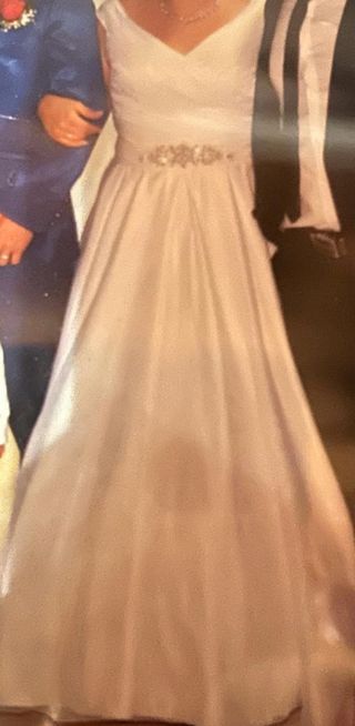 Vestido de Novia Blanco con Cinturón