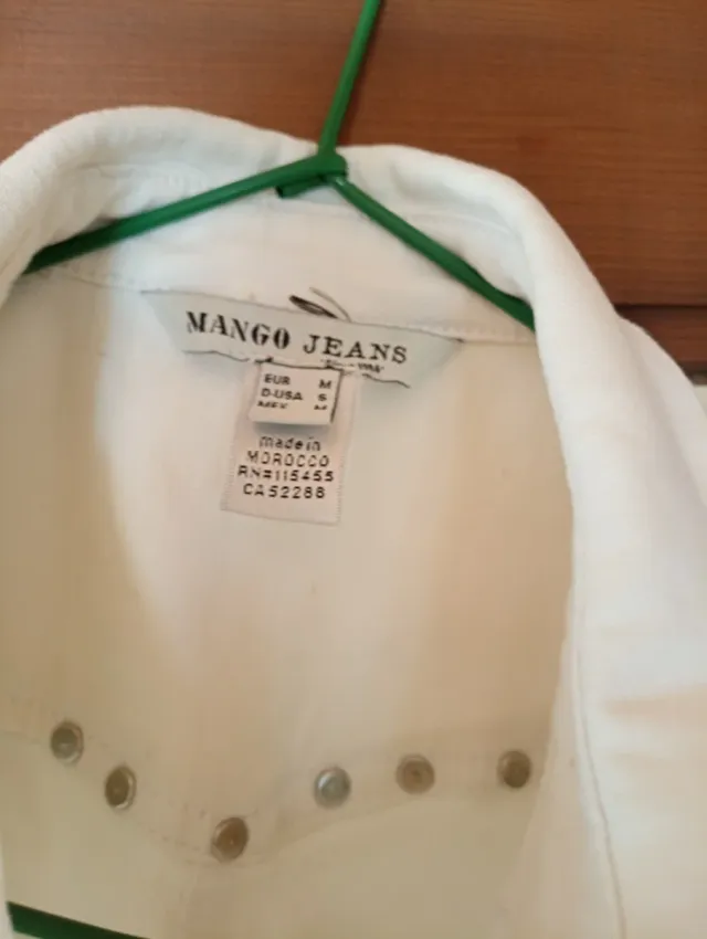 Chaleco Mango Jeans blanco tachuelas