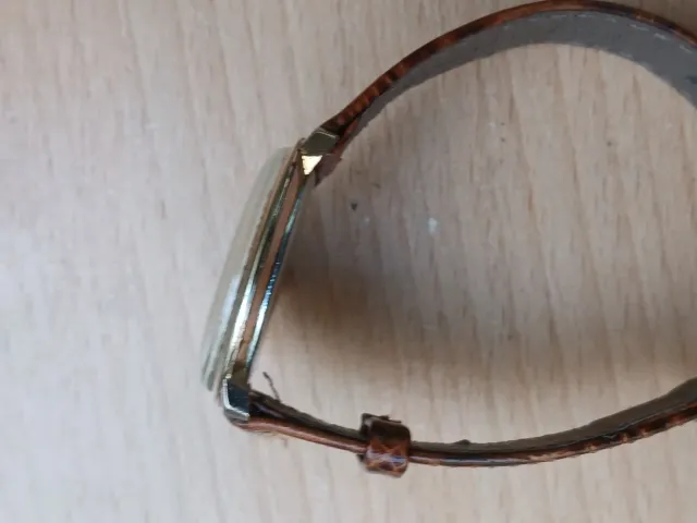 Reloj Titan De Luxe Mecánico