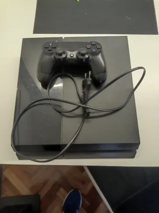 Consola PS4 Negra + Mando+cable de corriente,1 th