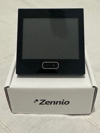 Pantalla Zennio z35