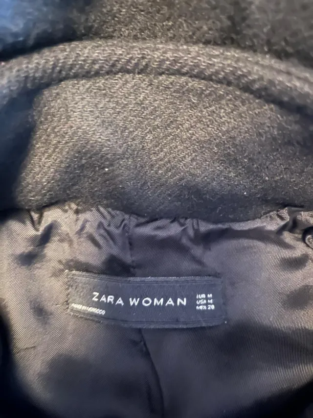 Cazadora Zara con capucha de pelo Es talla m niña