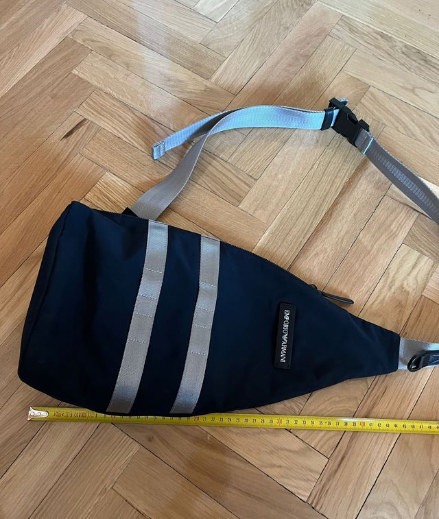 Riñonera Emporio Armani Negra Original