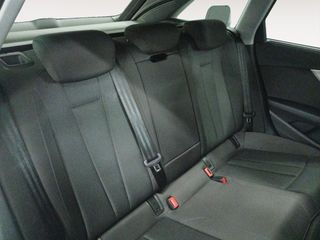 Audi A4 35 TDI S line