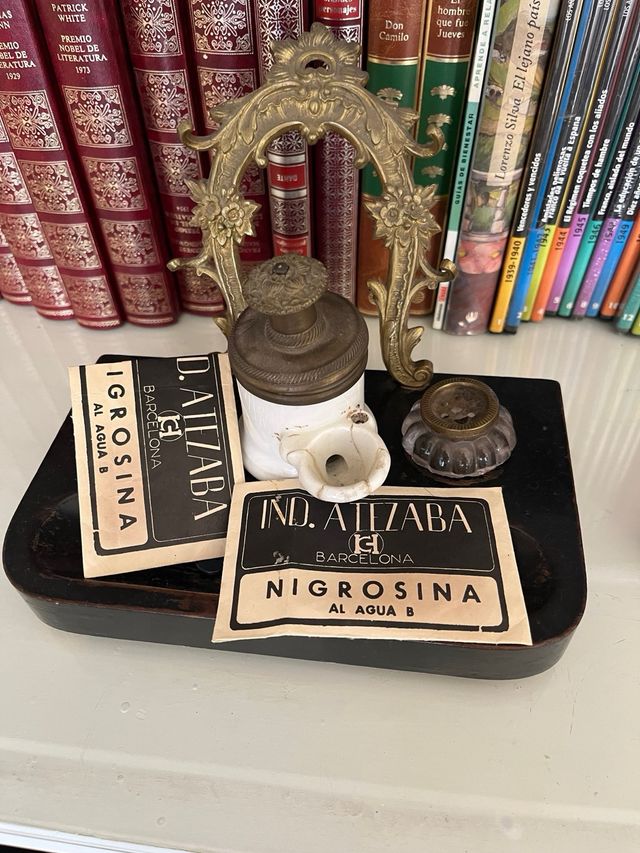 Tintero, juego de escritorio