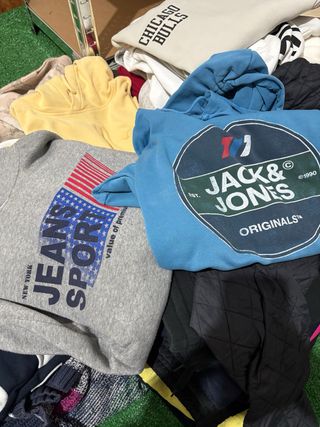 Lote Ropa Mixta marcas vintage 7€/kg