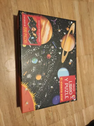 Libro y Puzle El Sistema Solar Usborne