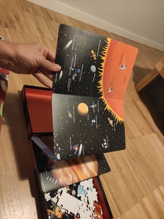 Libro y Puzle El Sistema Solar Usborne